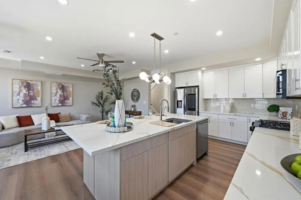 55 Calgary Street Daly City, CA 94014
