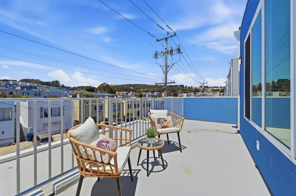 55 Calgary Street Daly City, CA 94014