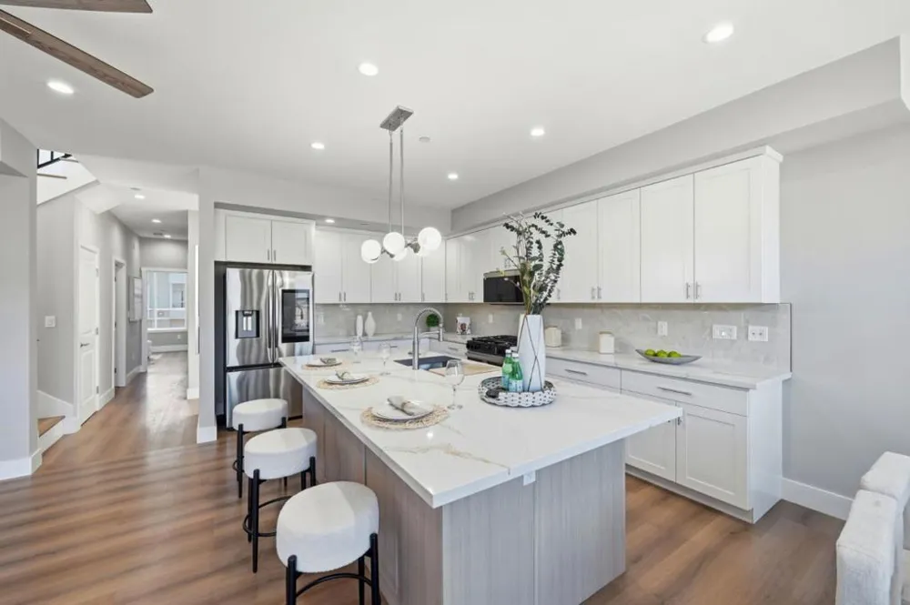 55 Calgary Street Daly City, CA 94014