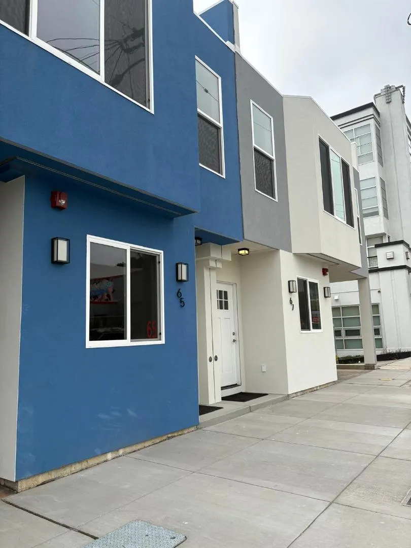 55 Calgary Street Daly City, CA 94014