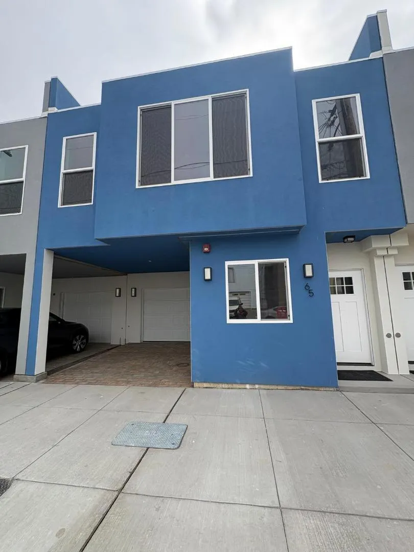 55 Calgary Street Daly City, CA 94014