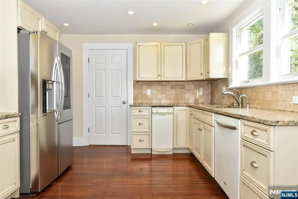 36 Hines Mahwah, NJ 07430