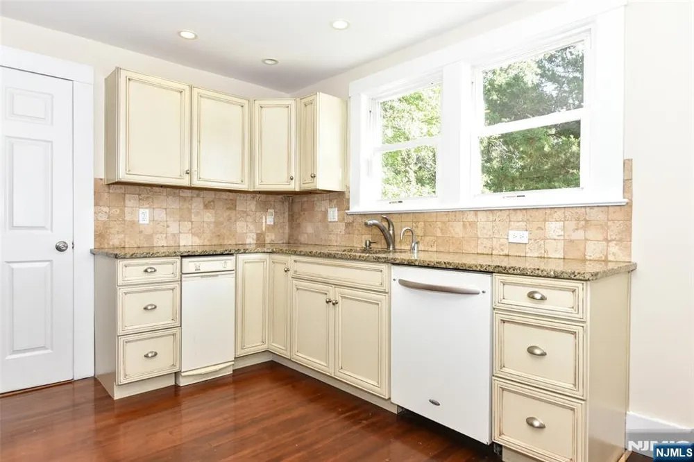 36 Hines Mahwah, NJ 07430