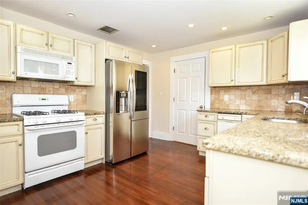 36 Hines Mahwah, NJ 07430