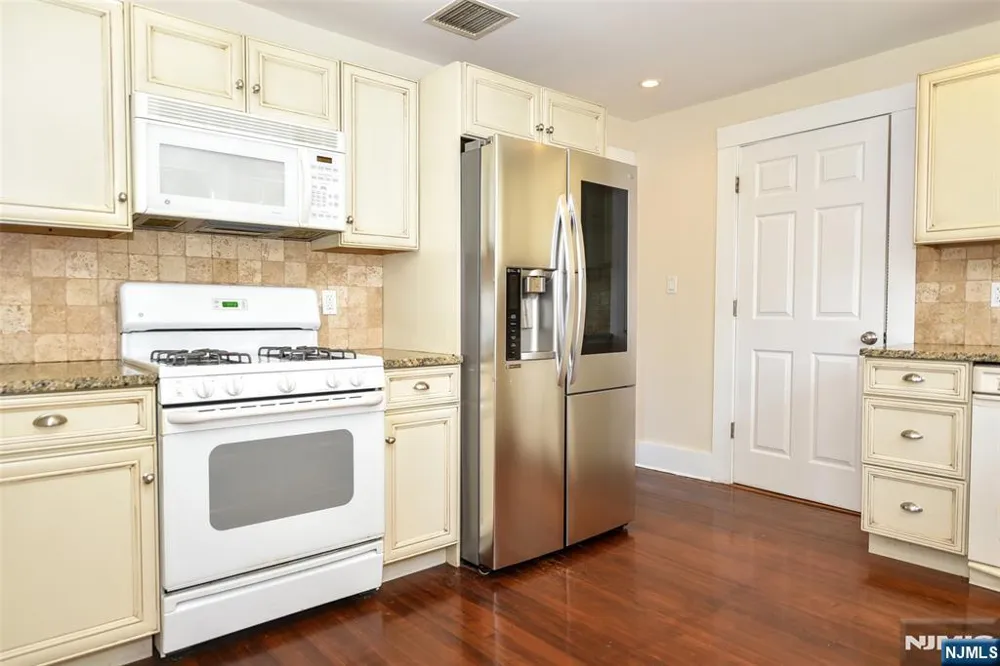 36 Hines Mahwah, NJ 07430