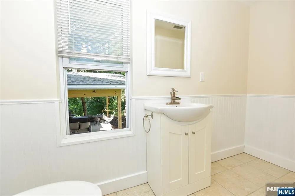 36 Hines Mahwah, NJ 07430