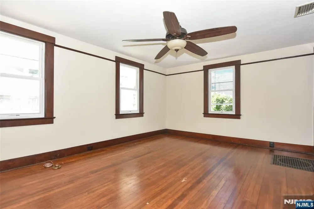 36 Hines Mahwah, NJ 07430