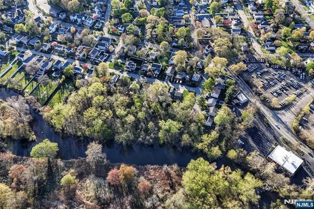 36 Hines Mahwah, NJ 07430