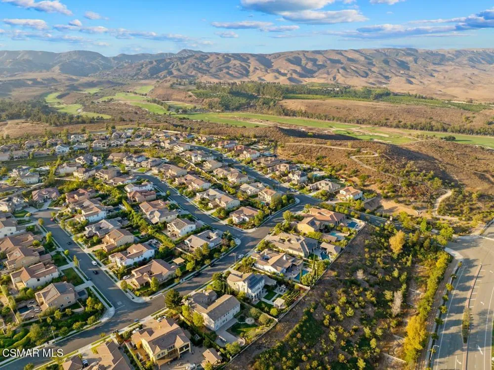 13854 Saddleback Drive Moorpark, CA 93021