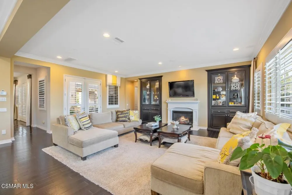 13854 Saddleback Drive Moorpark, CA 93021