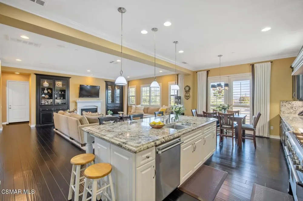 13854 Saddleback Drive Moorpark, CA 93021
