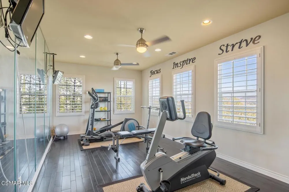 13854 Saddleback Drive Moorpark, CA 93021