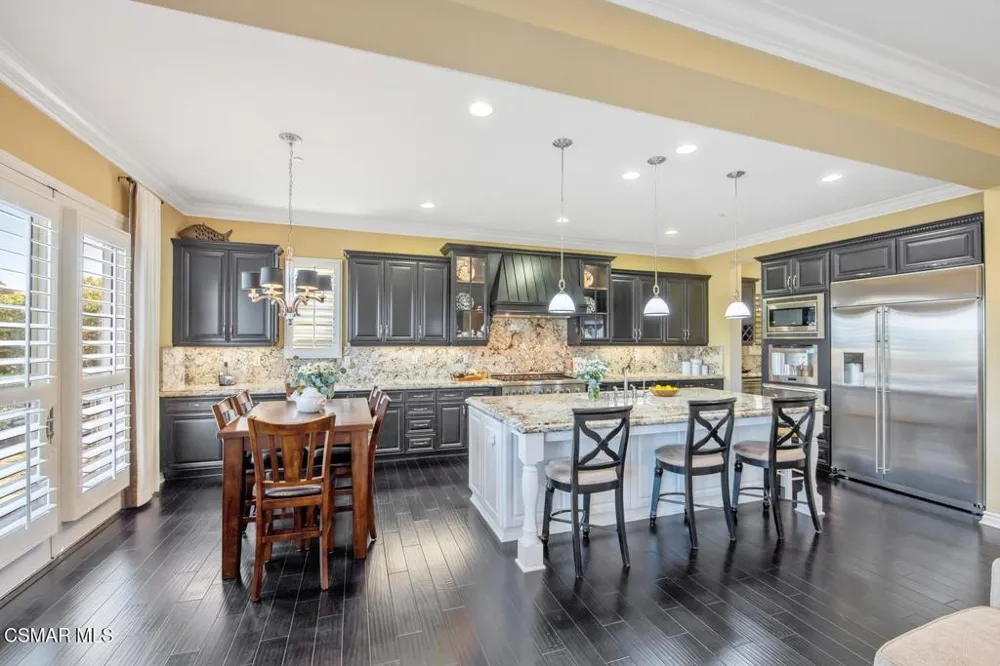 13854 Saddleback Drive Moorpark, CA 93021