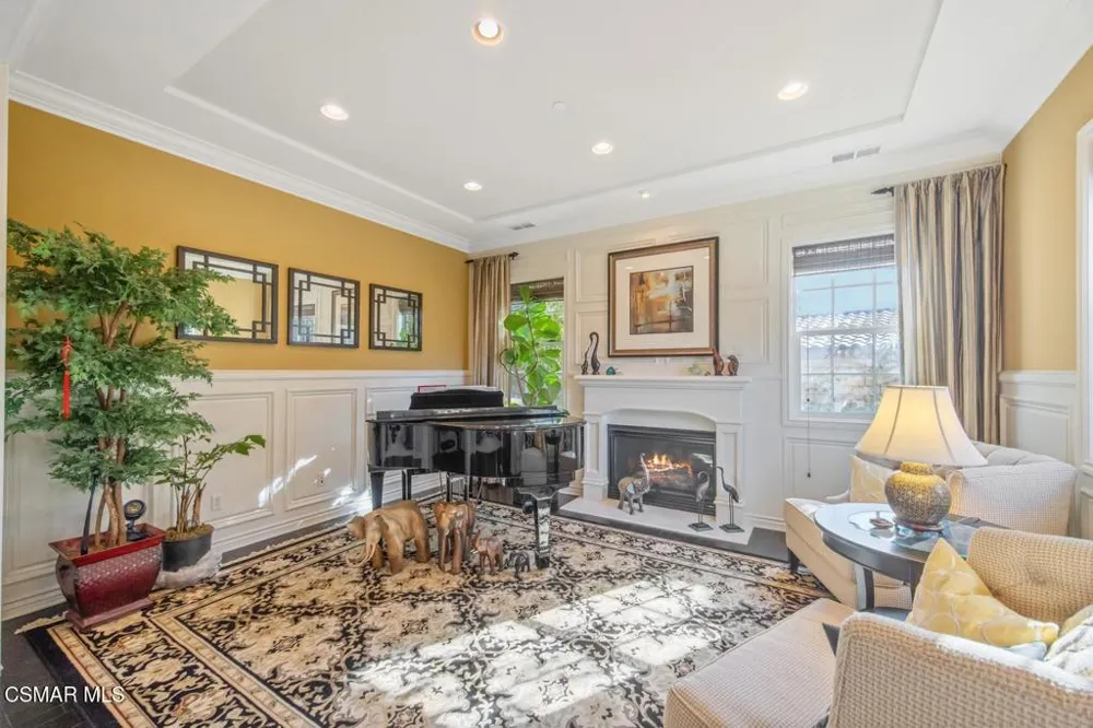 13854 Saddleback Drive Moorpark, CA 93021