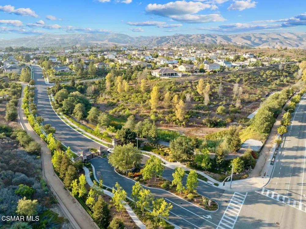 13854 Saddleback Drive Moorpark, CA 93021