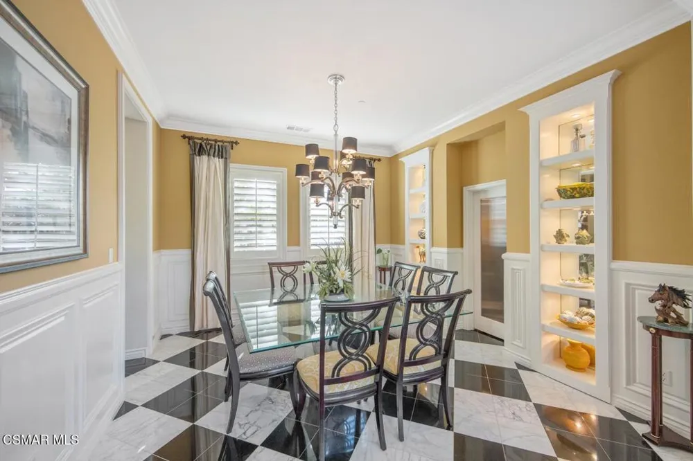 13854 Saddleback Drive Moorpark, CA 93021