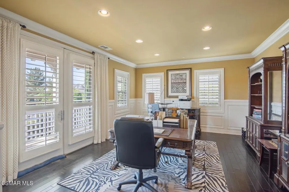 13854 Saddleback Drive Moorpark, CA 93021