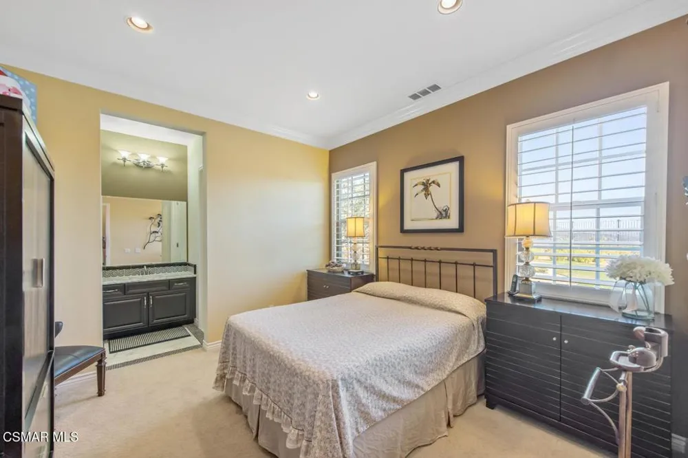 13854 Saddleback Drive Moorpark, CA 93021