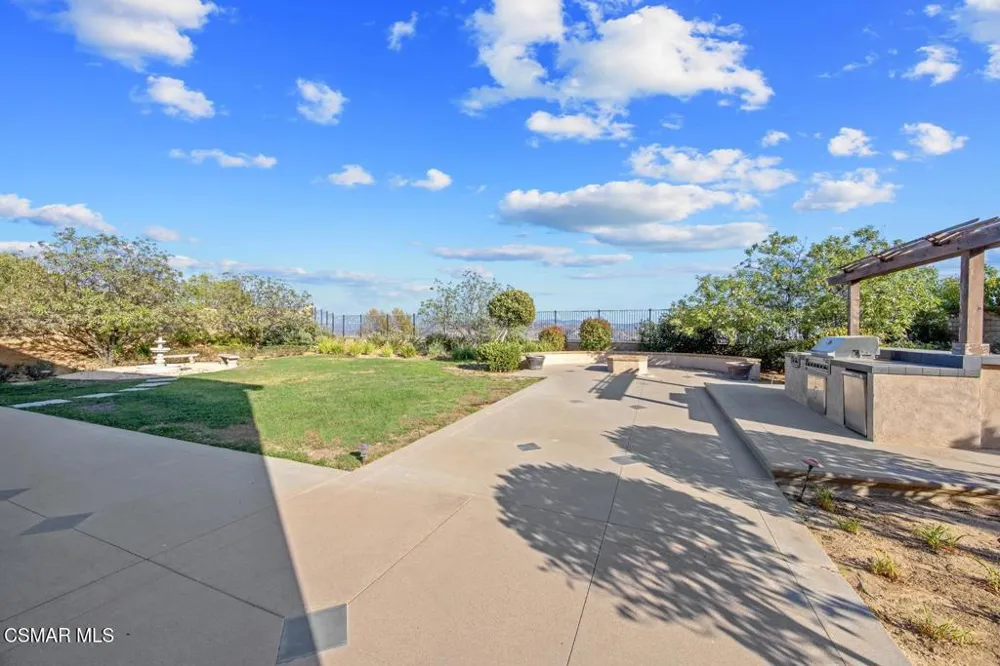 13854 Saddleback Drive Moorpark, CA 93021