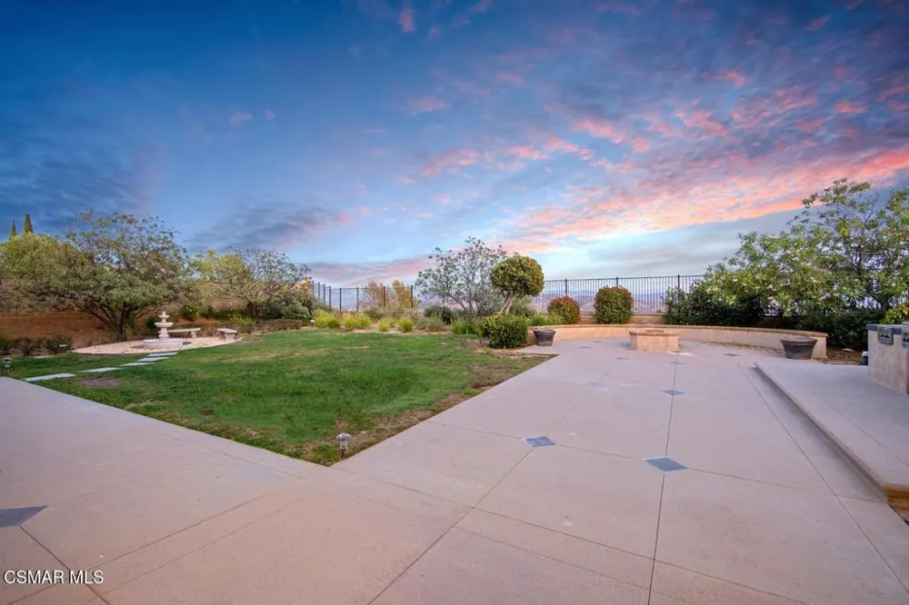 13854 Saddleback Drive Moorpark, CA 93021