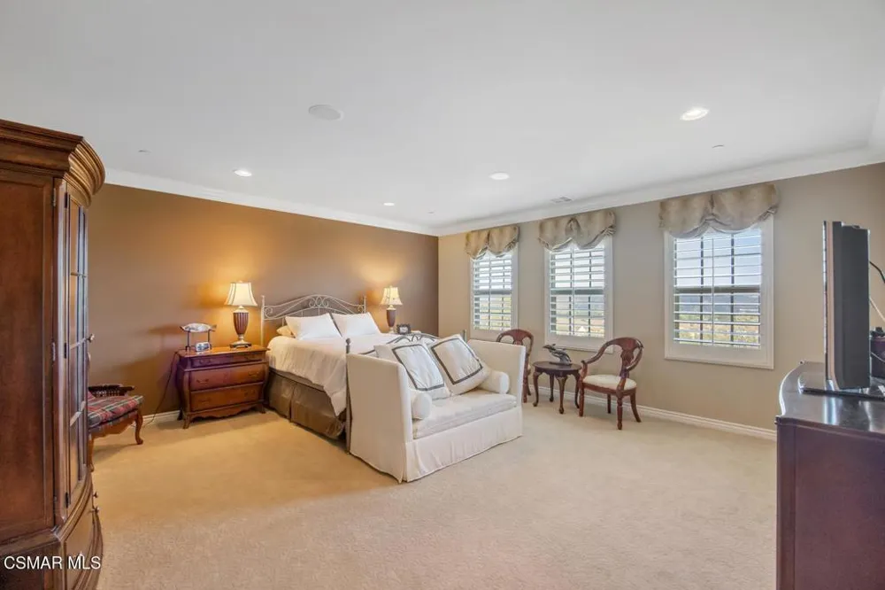 13854 Saddleback Drive Moorpark, CA 93021