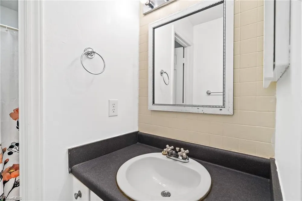 128 Cedar Lake Trail Winston-Salem, NC 27104
