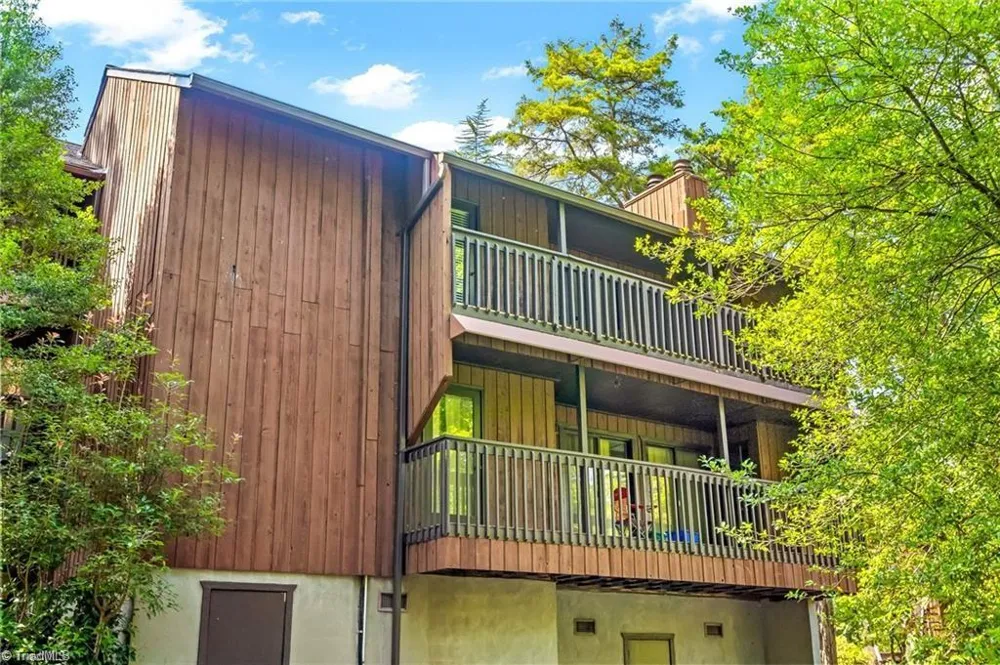128 Cedar Lake Trail Winston-Salem, NC 27104