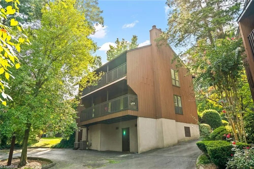 128 Cedar Lake Trail Winston-Salem, NC 27104