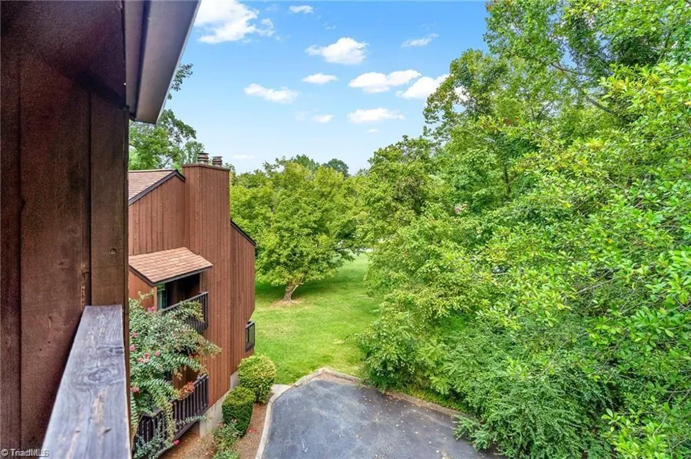 128 Cedar Lake Trail Winston-Salem, NC 27104