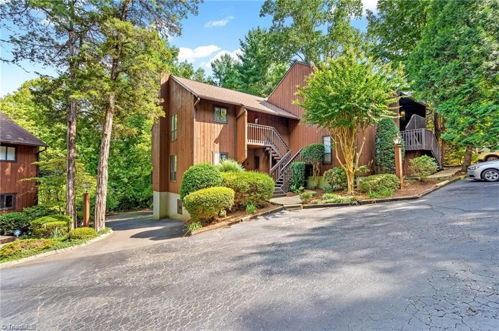 128 Cedar Lake Trail Winston-Salem, NC 27104