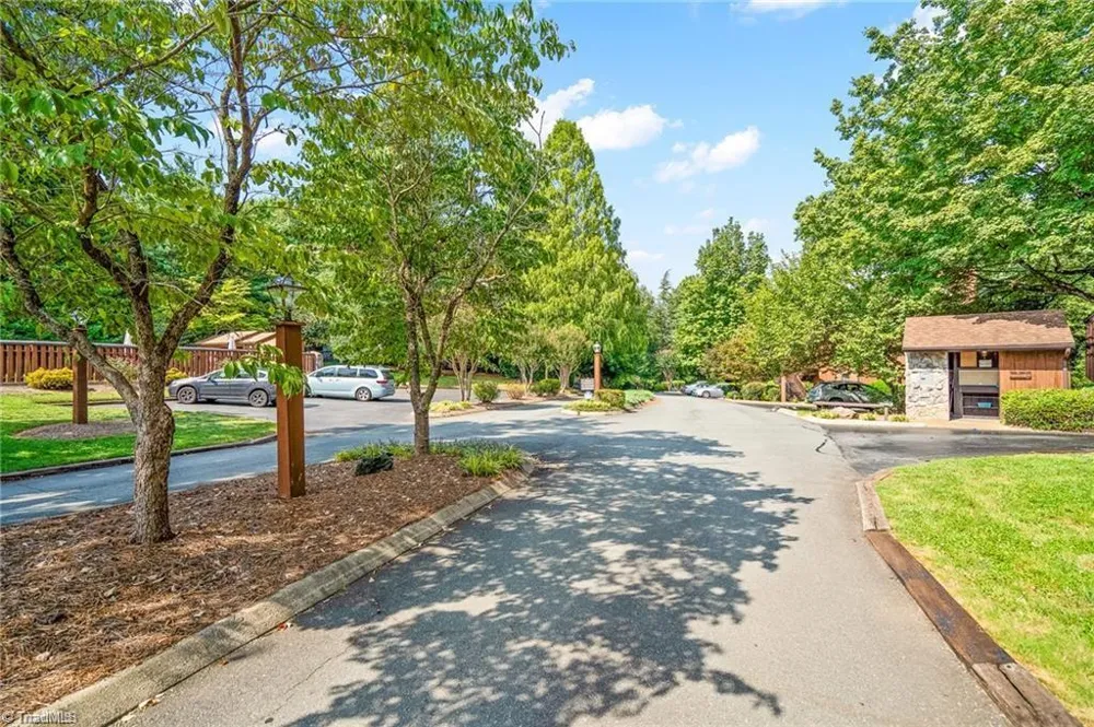 128 Cedar Lake Trail Winston-Salem, NC 27104