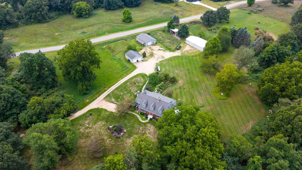 5891 Wood School Road Irving Township, MI 49325