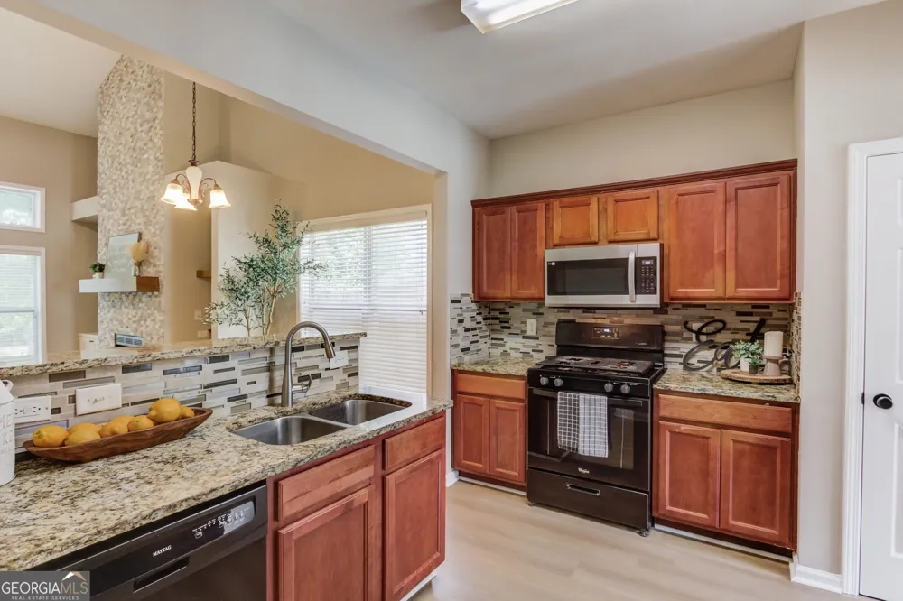 2128 Staunton DR Duluth, GA 30096