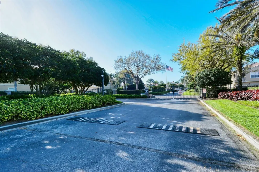 3768 PARKRIDGE CIRCLE #23-104 Sarasota, FL 34243