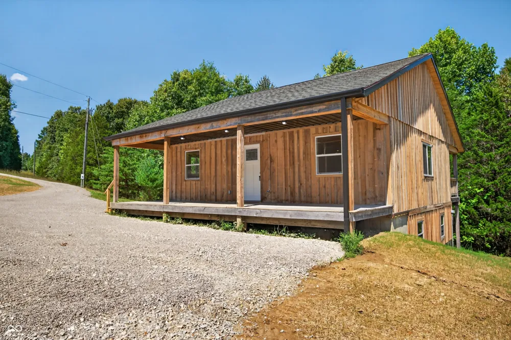 9891 Buffalo Pike Freetown, IN 47235