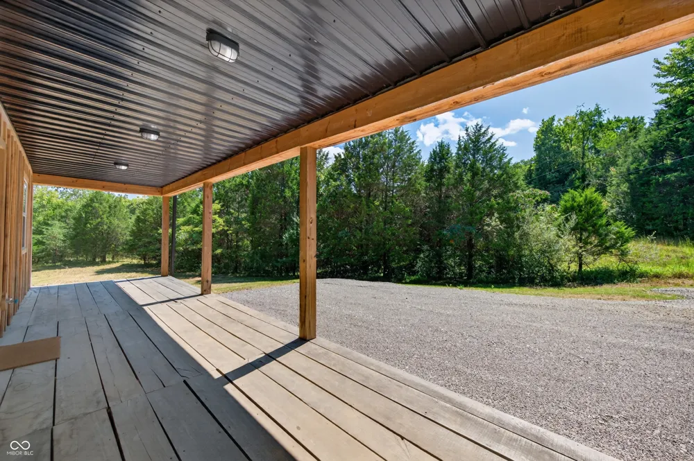 9891 Buffalo Pike Freetown, IN 47235