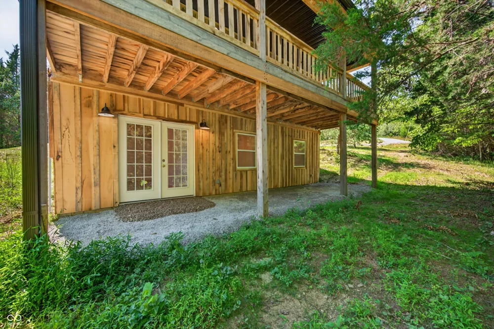 9891 Buffalo Pike Freetown, IN 47235