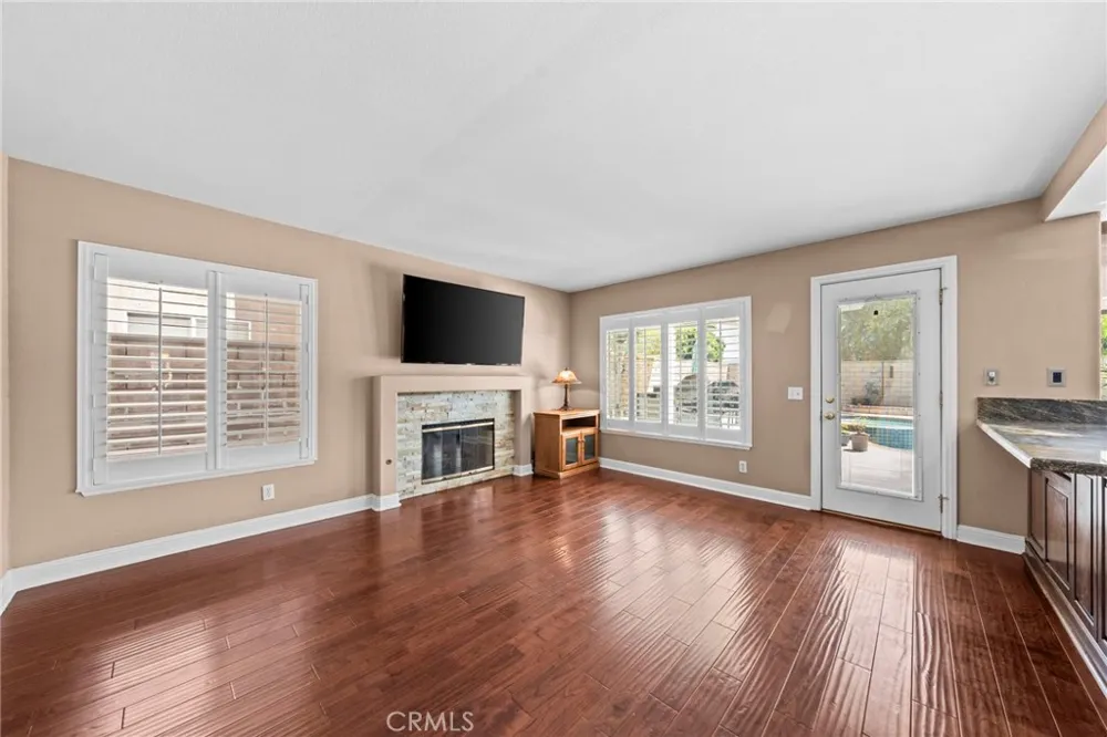 2162 Russell Drive Corona, CA 92879