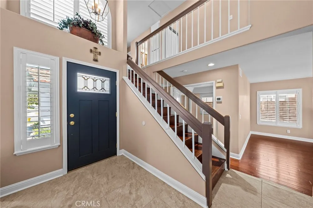 2162 Russell Drive Corona, CA 92879