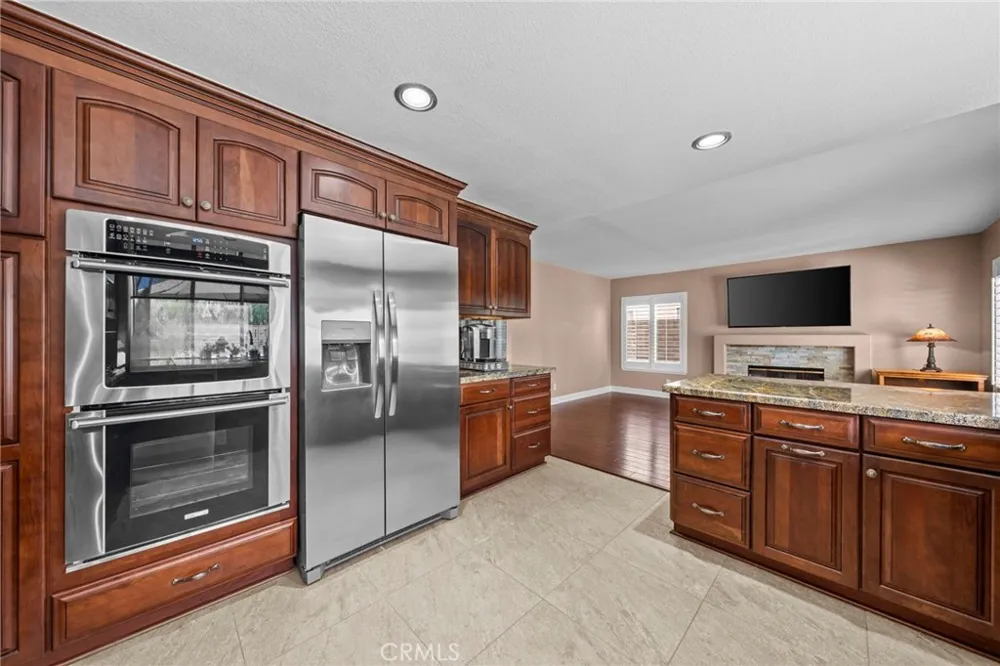 2162 Russell Drive Corona, CA 92879