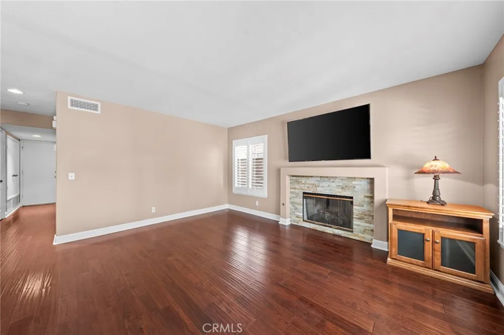 2162 Russell Drive Corona, CA 92879