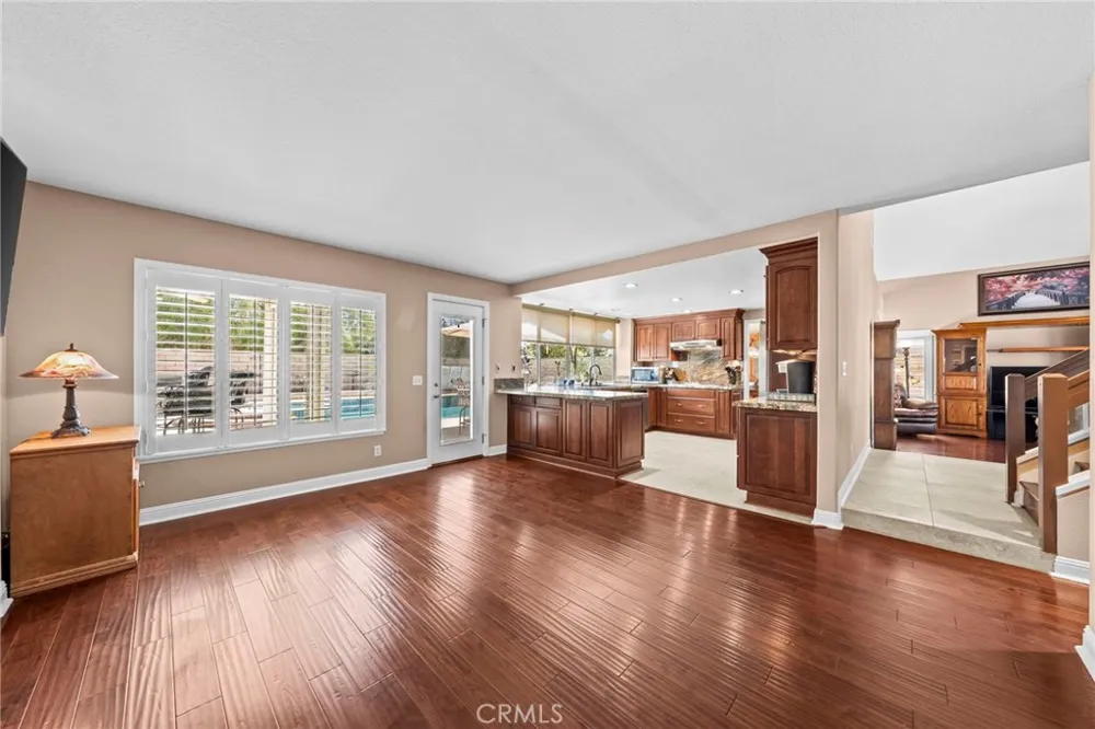 2162 Russell Drive Corona, CA 92879