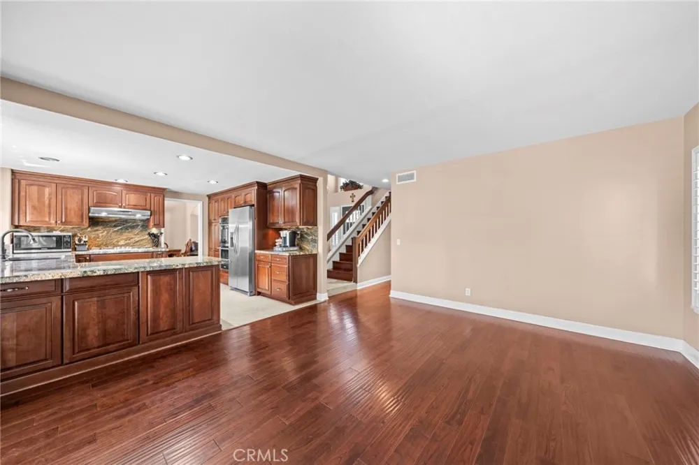 2162 Russell Drive Corona, CA 92879
