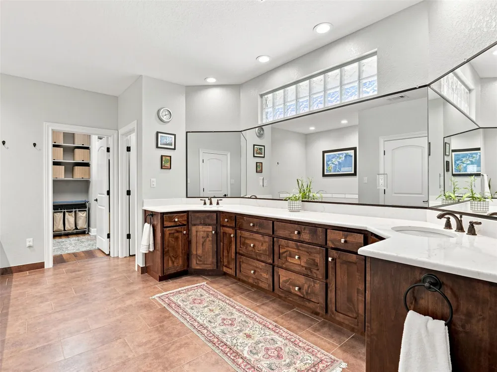 1711 Mountain Springs Canyon Lake, TX 78133