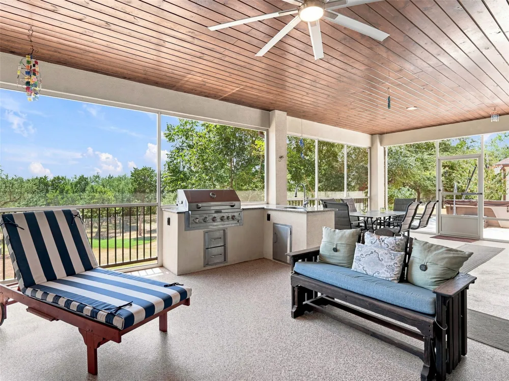 1711 Mountain Springs Canyon Lake, TX 78133