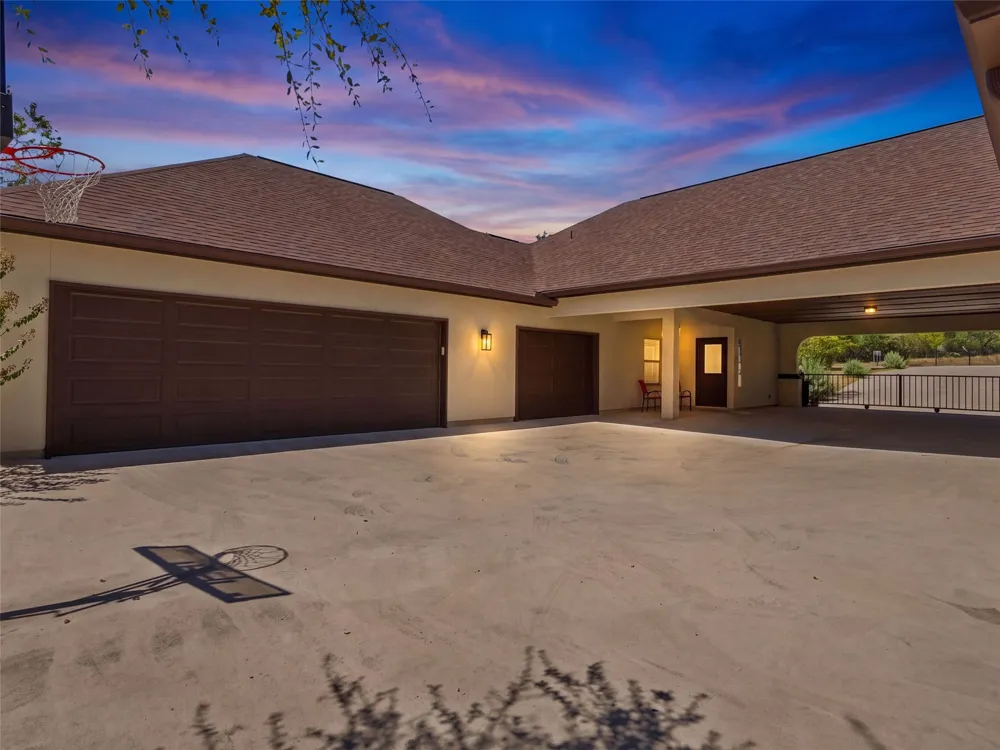 1711 Mountain Springs Canyon Lake, TX 78133