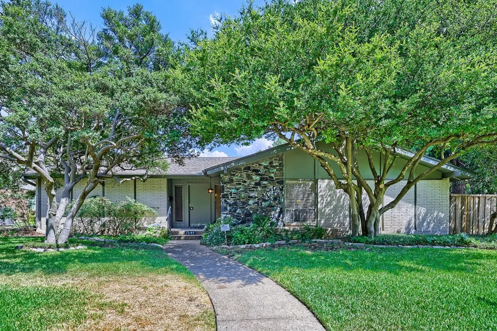 7149 Blairview Drive Dallas, TX 75230