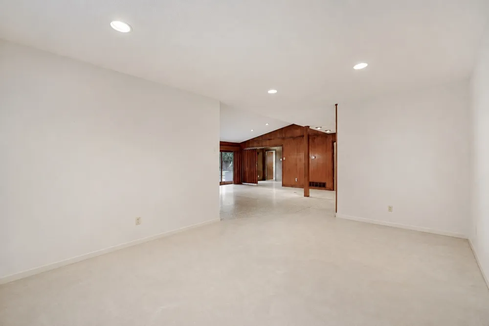 7149 Blairview Drive Dallas, TX 75230