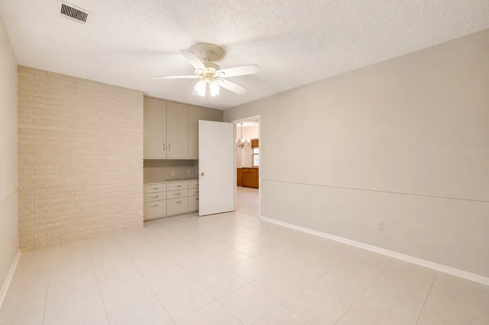 7149 Blairview Drive Dallas, TX 75230