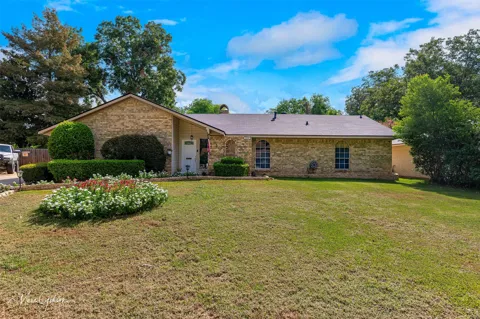 1318 Parkway Circle